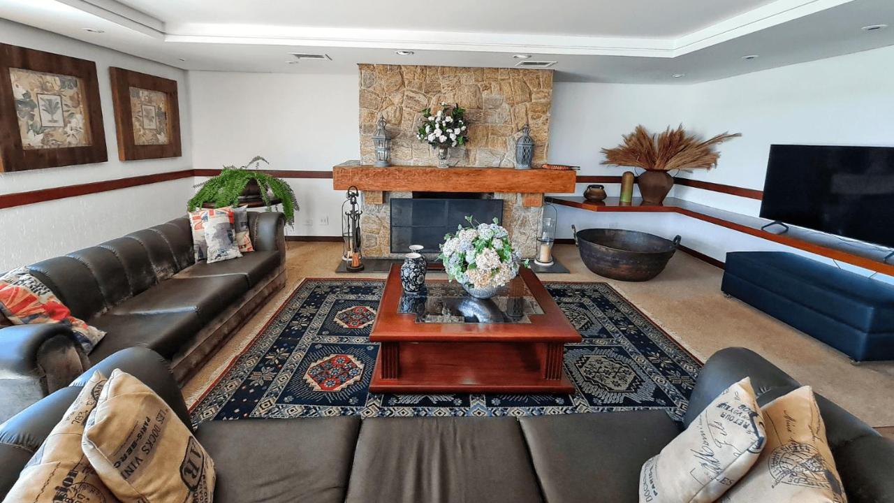 Duplex Luxo Com Piscina Aquecida, Lareira E Wifi Appartement Campos do Jordão Buitenkant foto